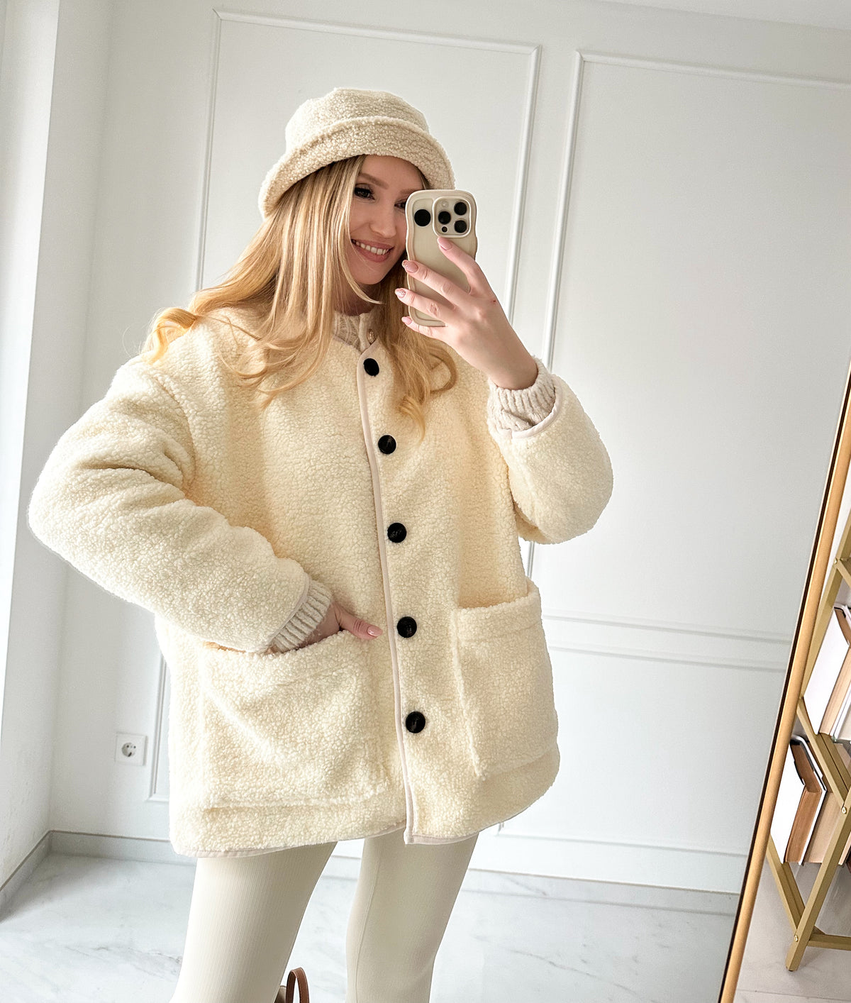 Teddy Jacke Camel – Oversized Fit